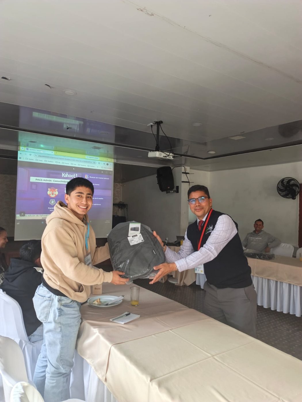 Premiación del test de conocimientos